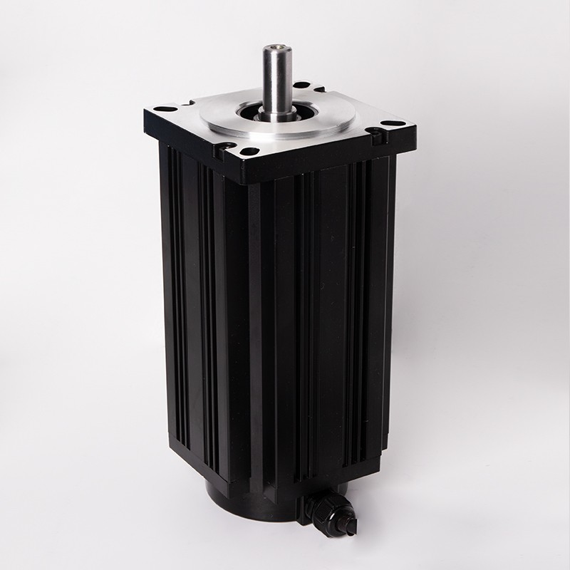 Y09-130D5-1335 220V 3-Phase Stepper Motor, 35N.m Torque, 1.2° Accuracy