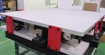 High-Precision XXY Alignment Platform YK-XXY200170P-5-32105